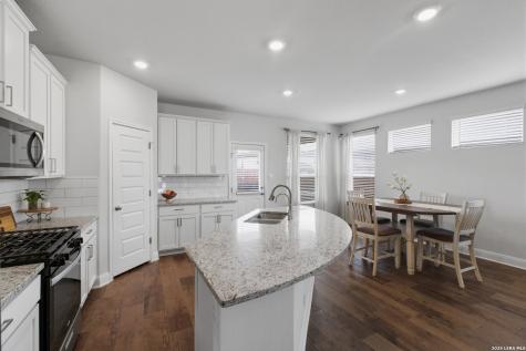 8439 Knapp Rise San Antonio TX 78254