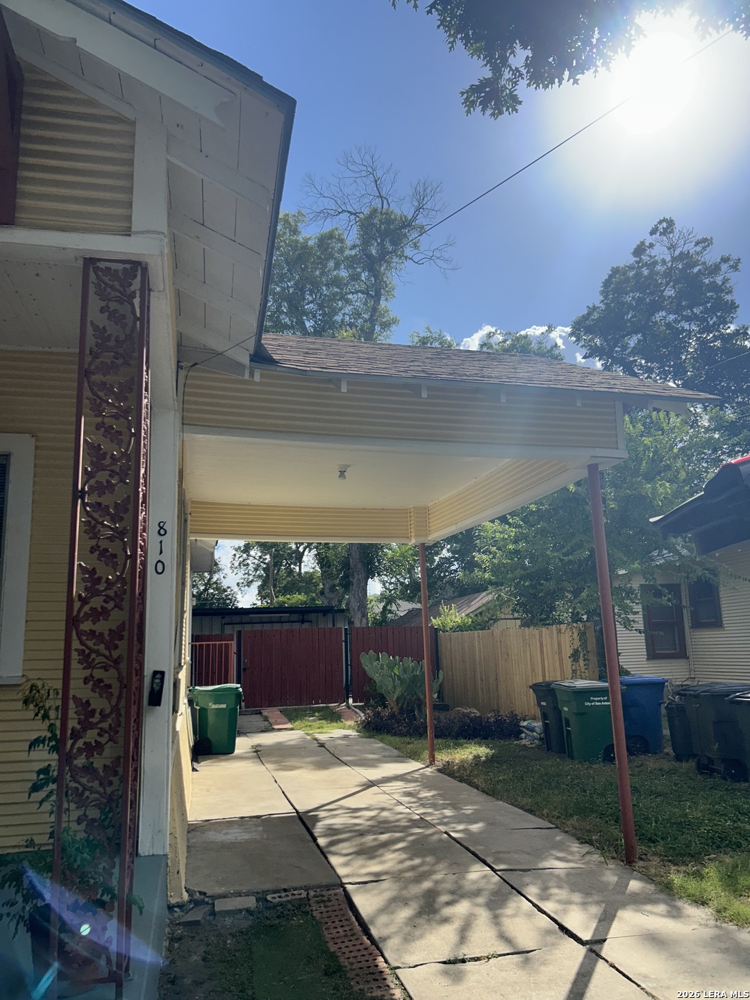 810 E Guenther San Antonio TX 78210