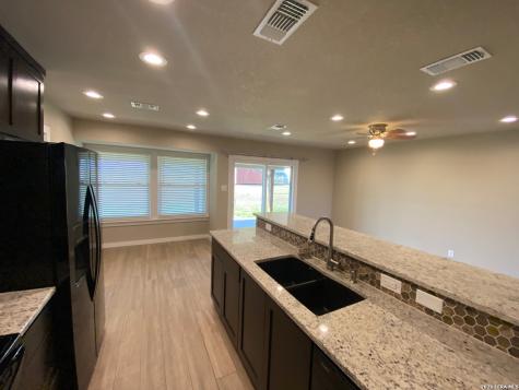 118 Hillcrest Drive La Vernia TX 78121
