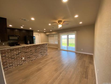 118 Hillcrest Drive La Vernia TX 78121