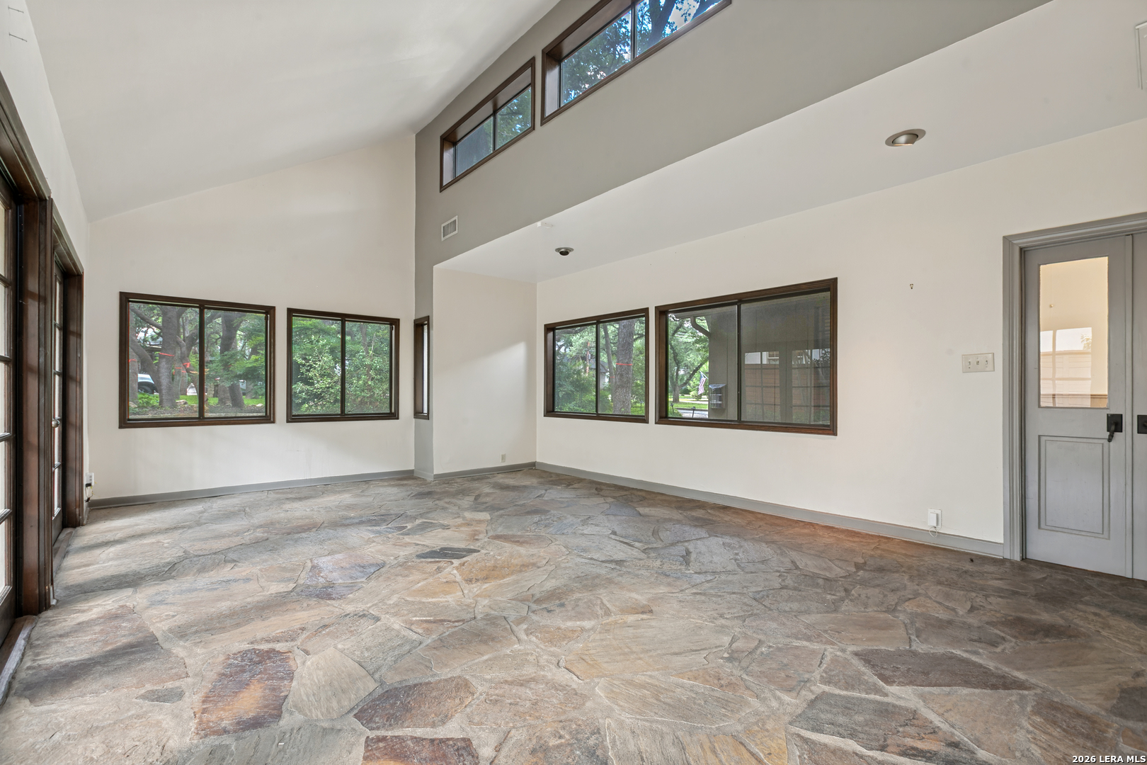236 Castano Alamo Heights TX 78209