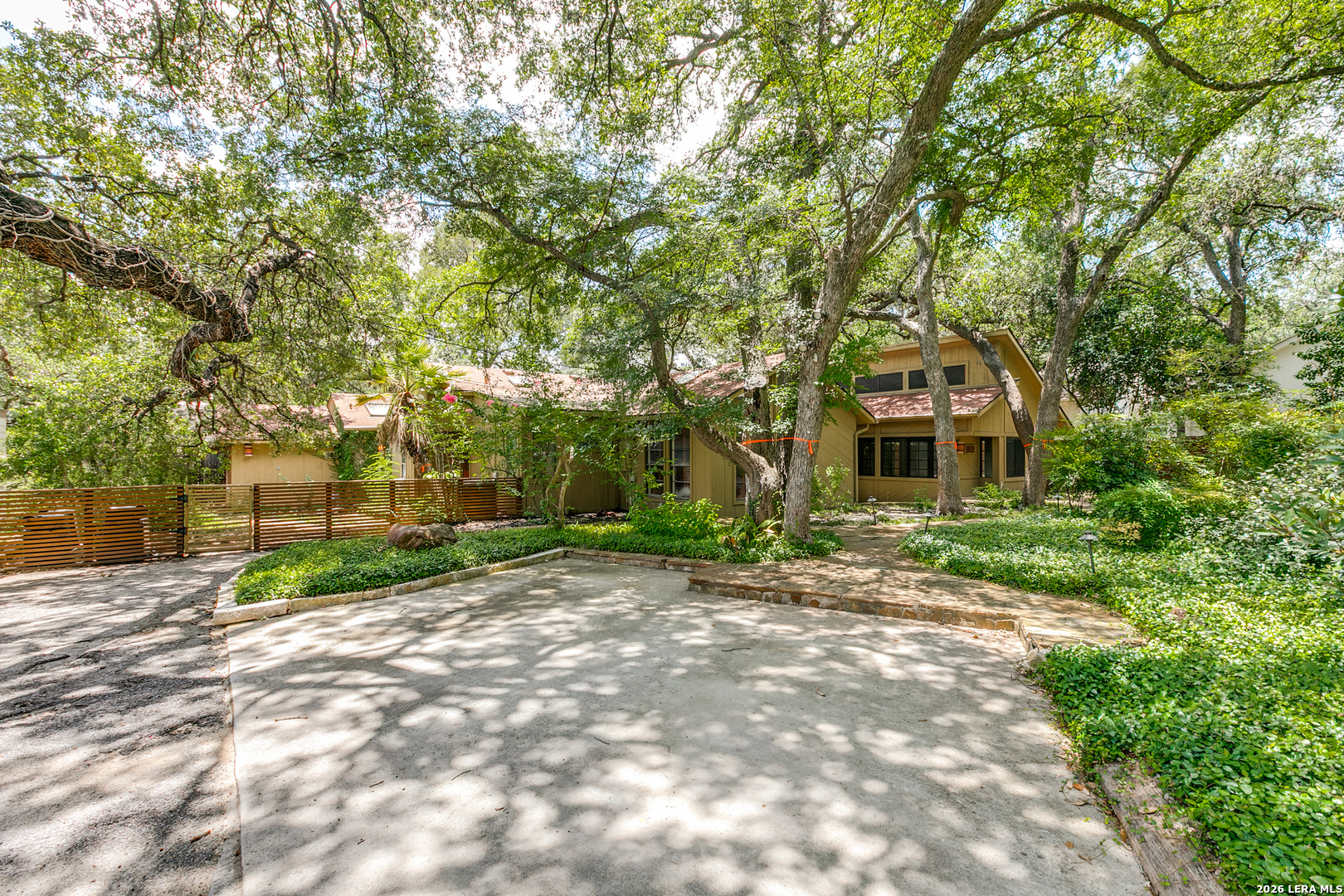 236 Castano Alamo Heights TX 78209