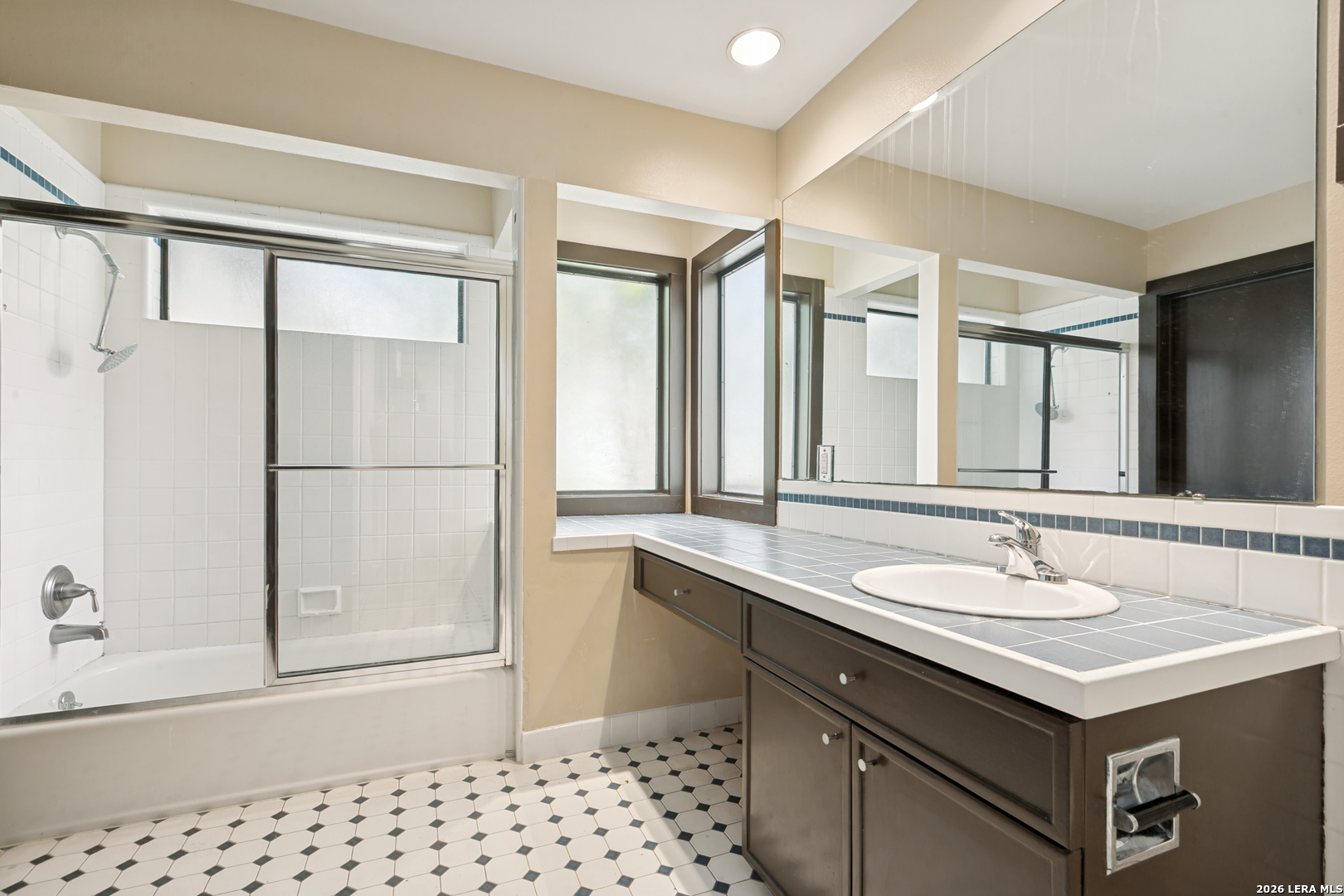 236 Castano Alamo Heights TX 78209