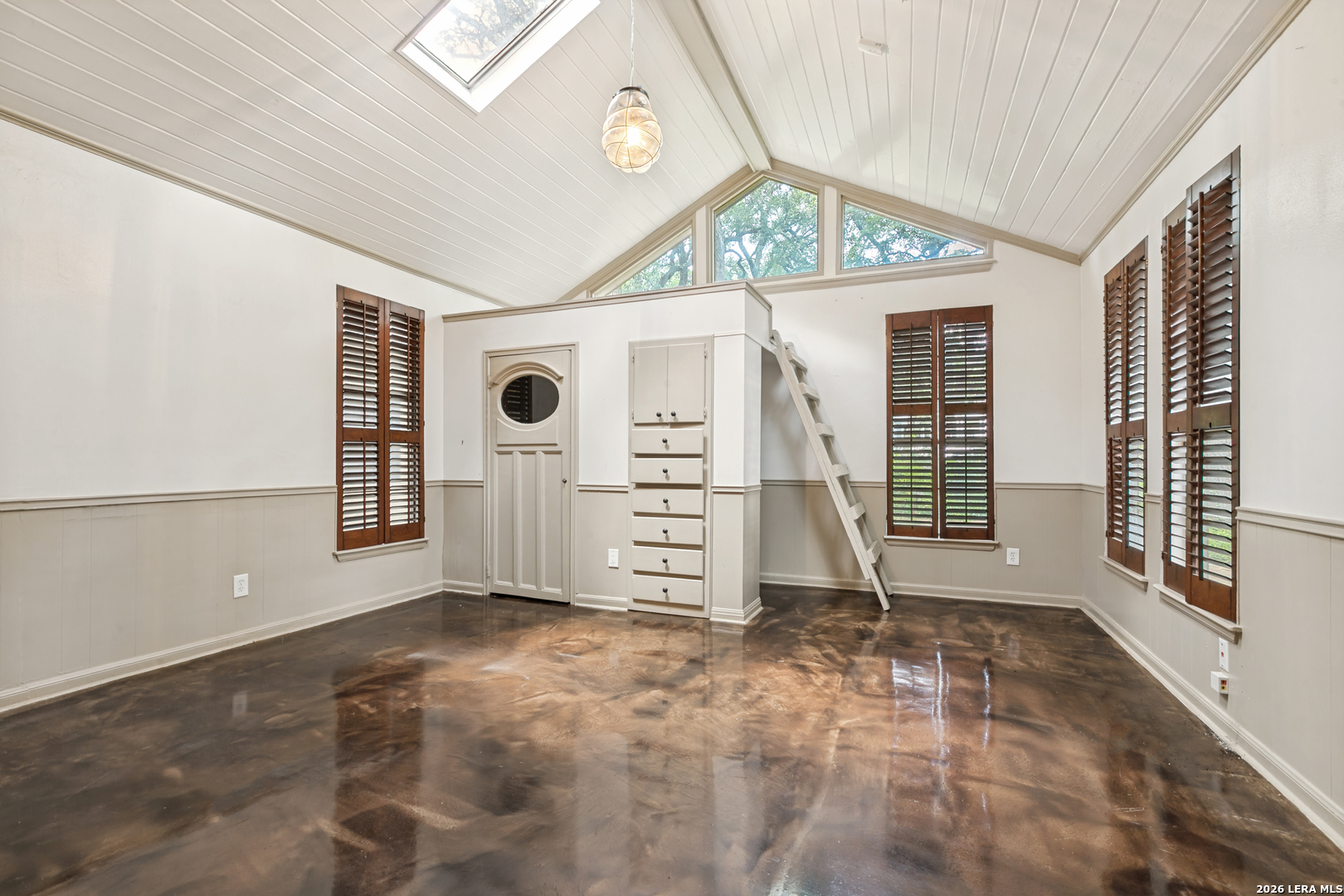 236 Castano Alamo Heights TX 78209
