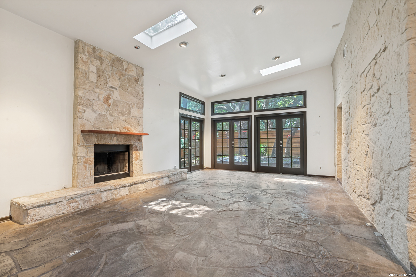 236 Castano Alamo Heights TX 78209