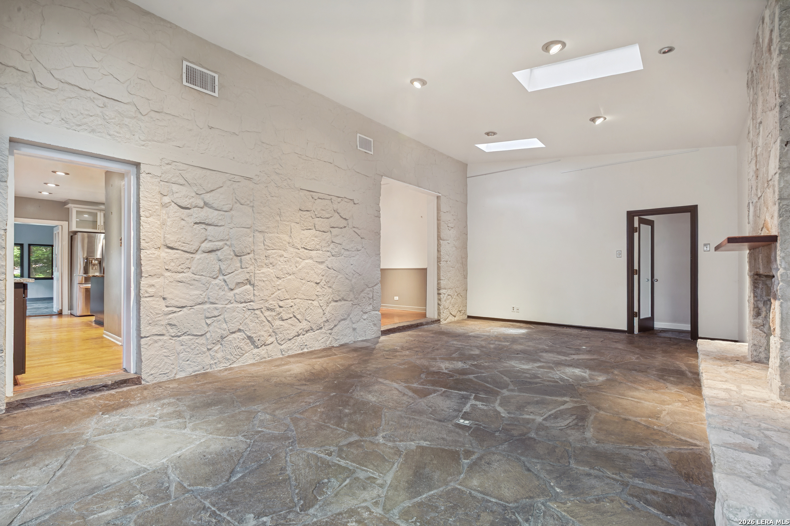 236 Castano Alamo Heights TX 78209