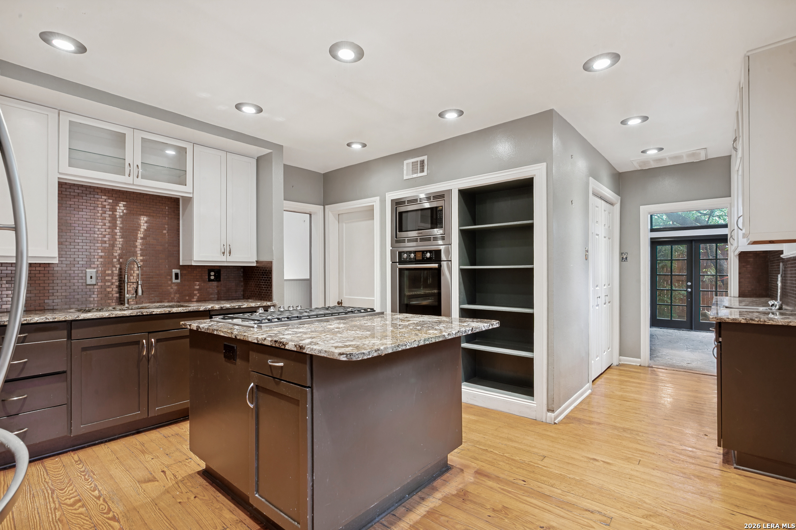 236 Castano Alamo Heights TX 78209
