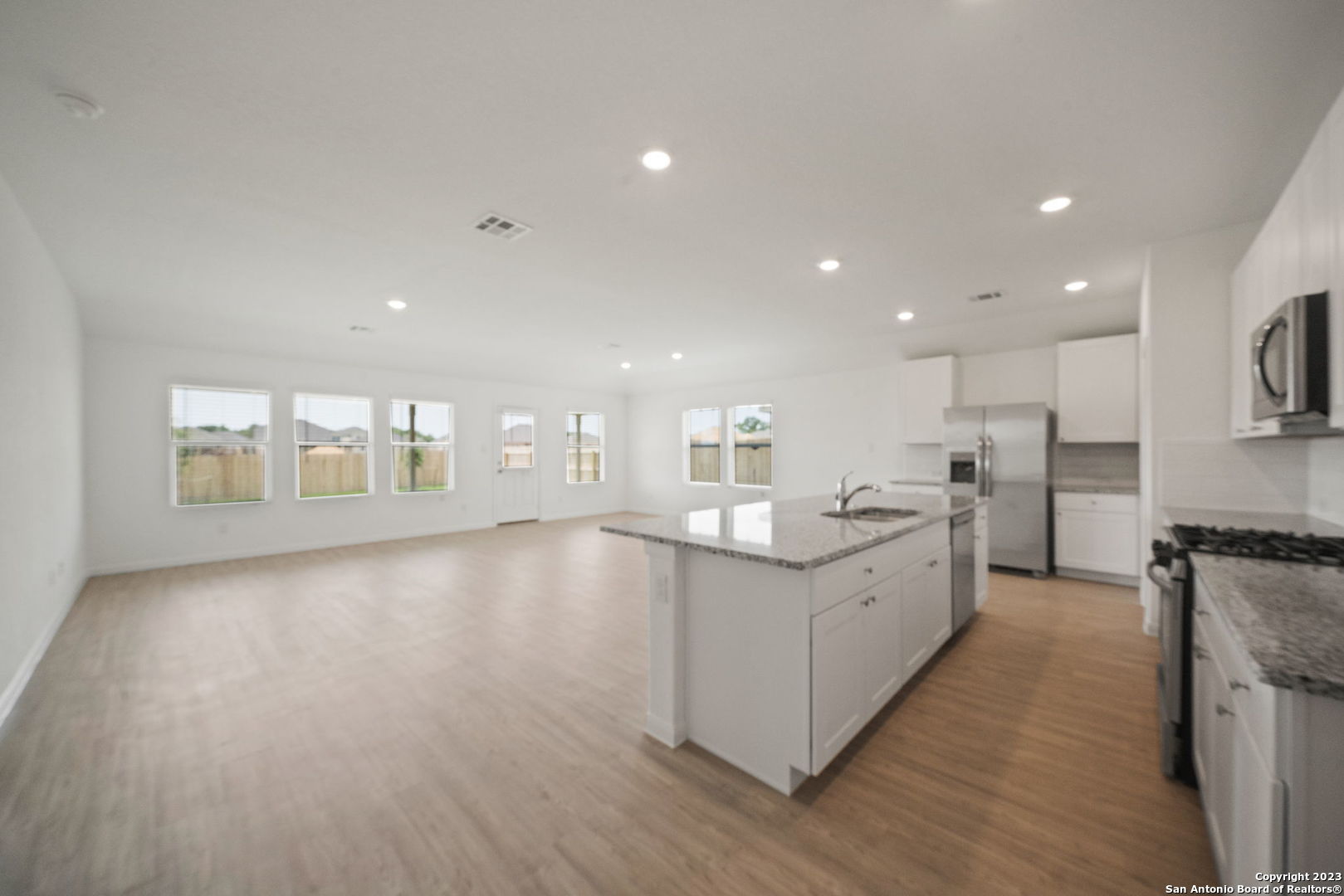 15048 Nettleton Mill San Antonio TX 78254