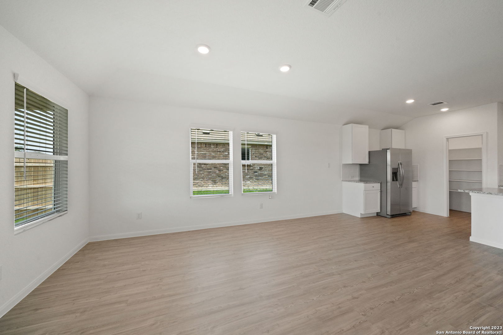 15048 Nettleton Mill San Antonio TX 78254