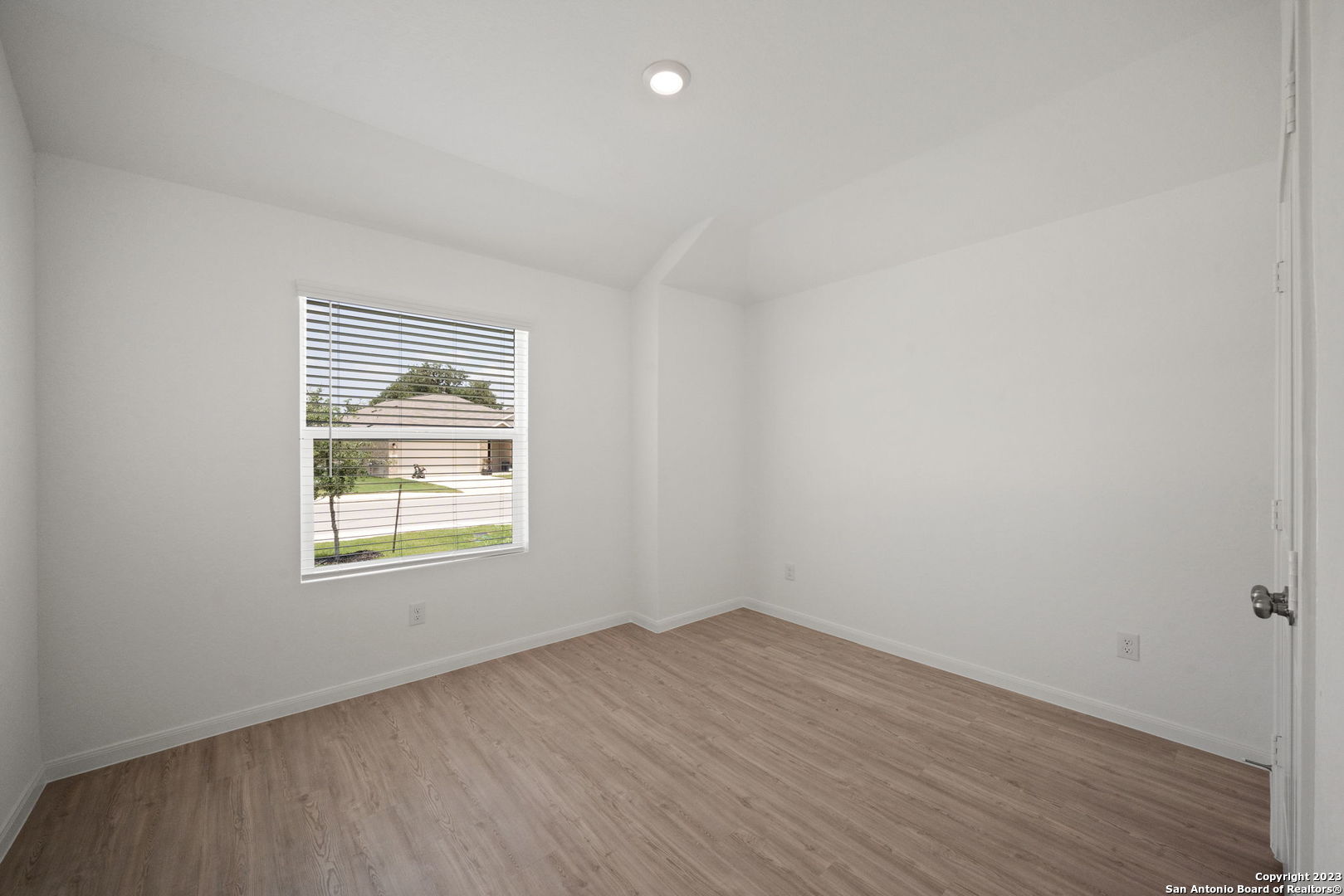 15048 Nettleton Mill San Antonio TX 78254