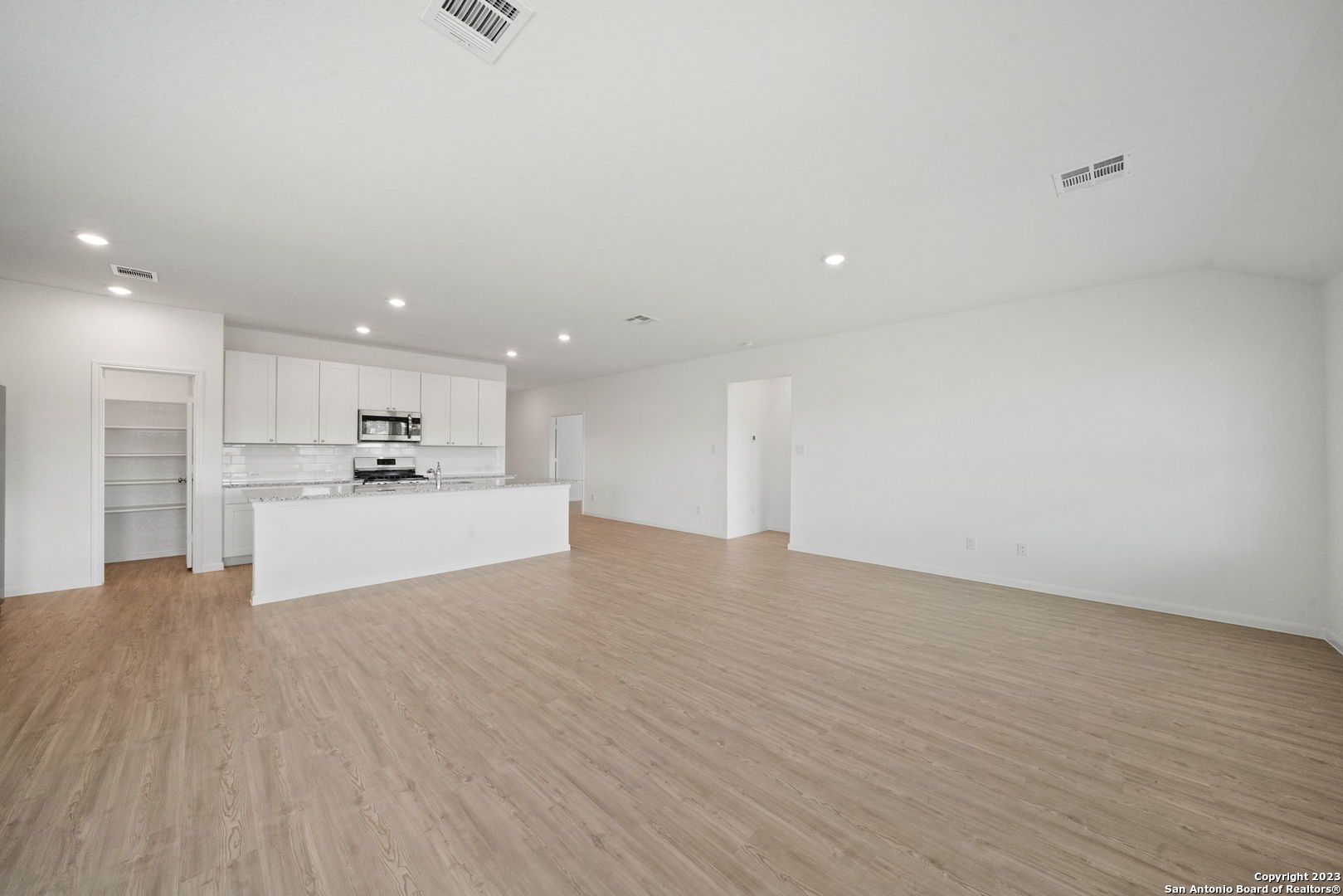 15048 Nettleton Mill San Antonio TX 78254