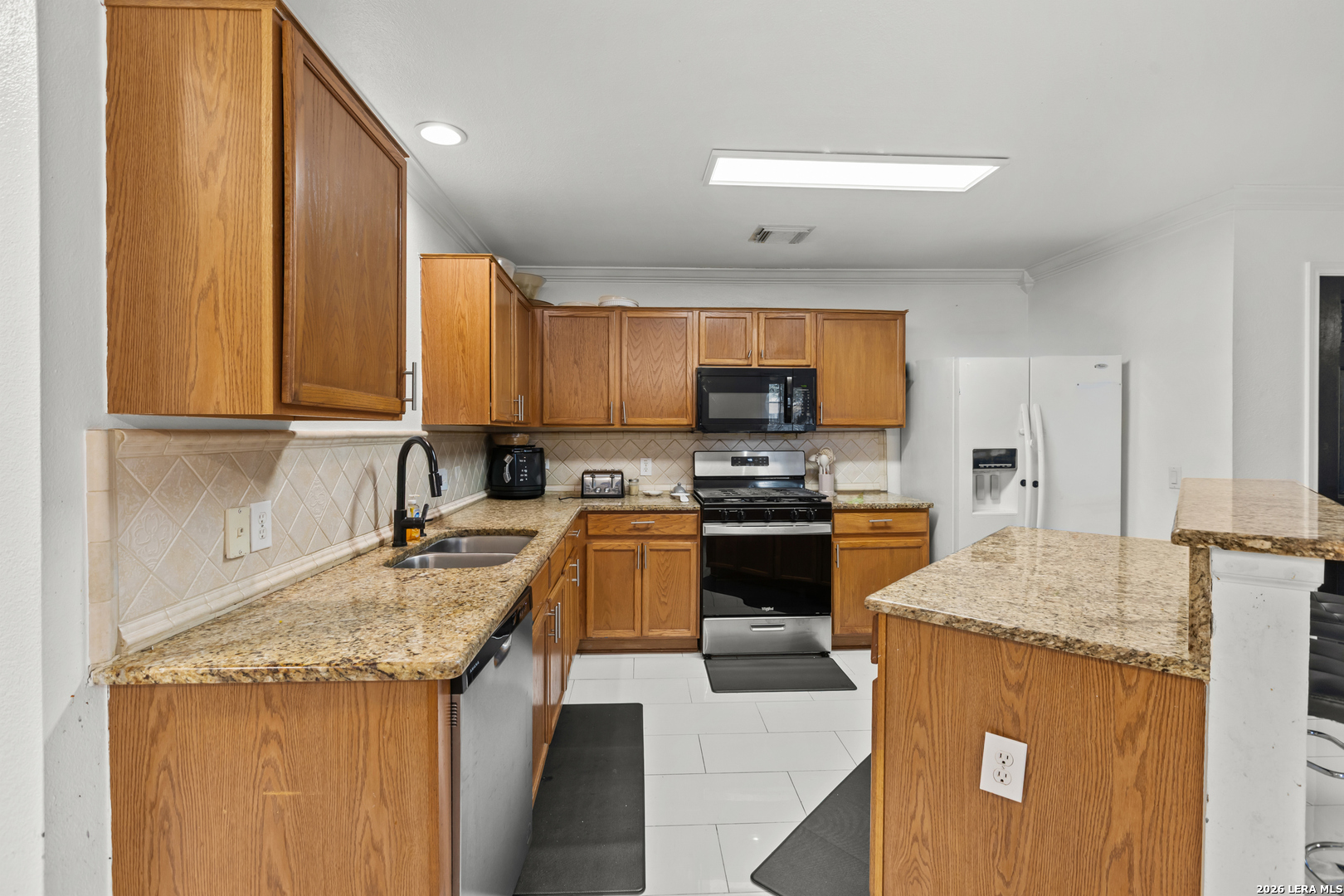 8119 Ellerston Selma TX 78154