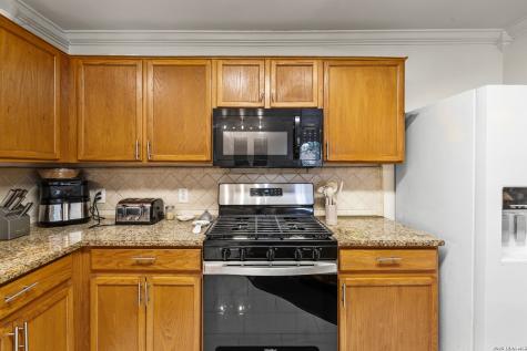 8119 Ellerston Selma TX 78154