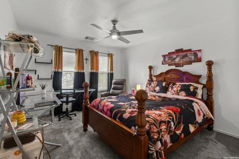 8119 Ellerston Selma TX 78154