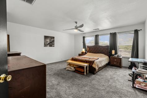 8119 Ellerston Selma TX 78154