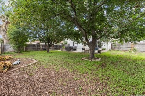 8119 Ellerston Selma TX 78154