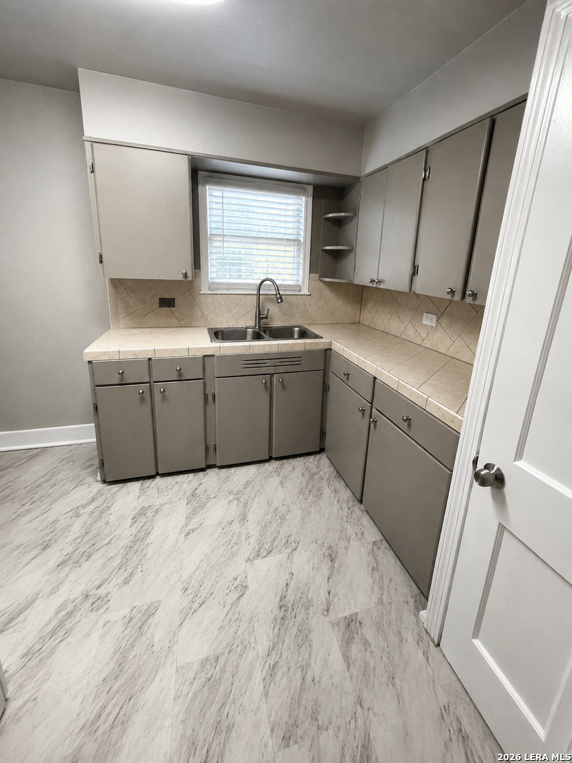 112 Senisa Drive San Antonio TX 78228