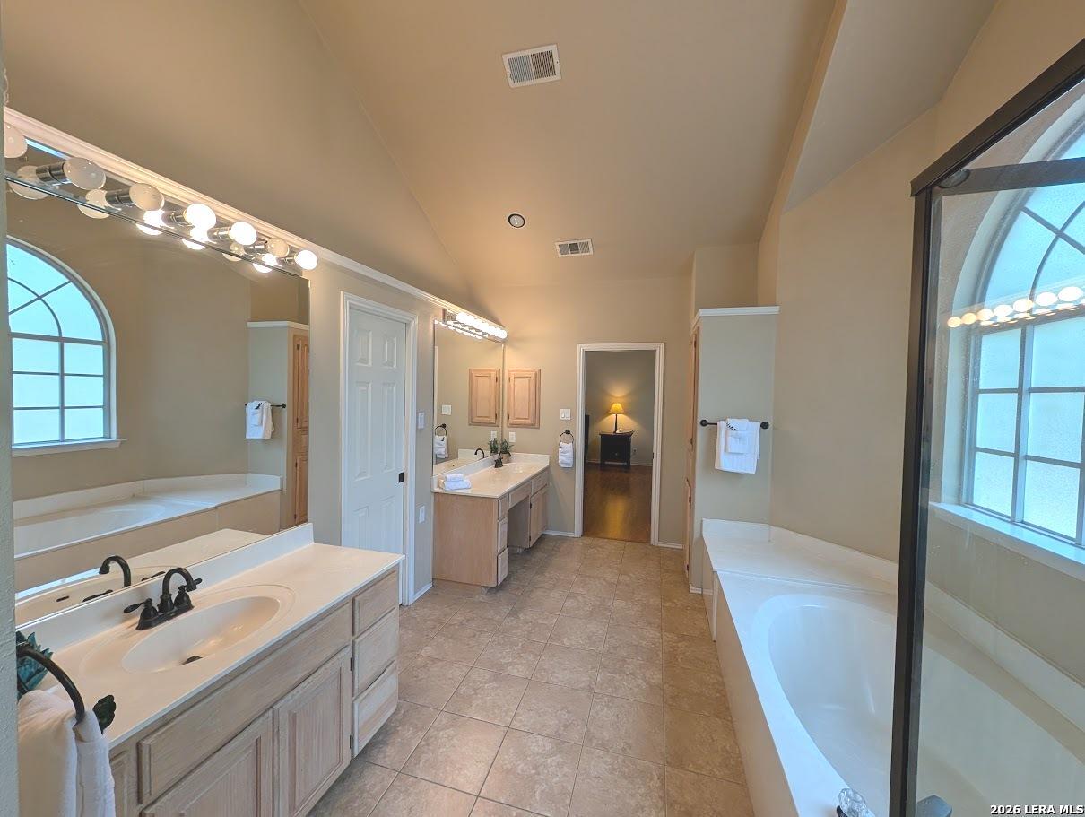 14223 Butlers Bridge San Antonio TX 78232
