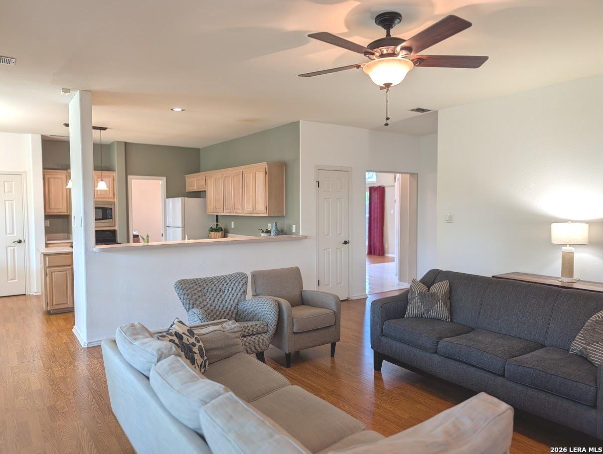 14223 Butlers Bridge San Antonio TX 78232