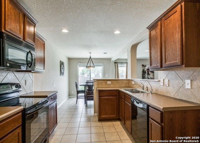 6538 Poseidon Way Converse TX 78109