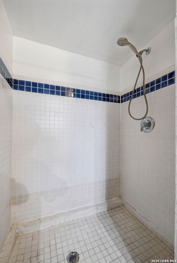 127 Clay San Antonio TX 78204