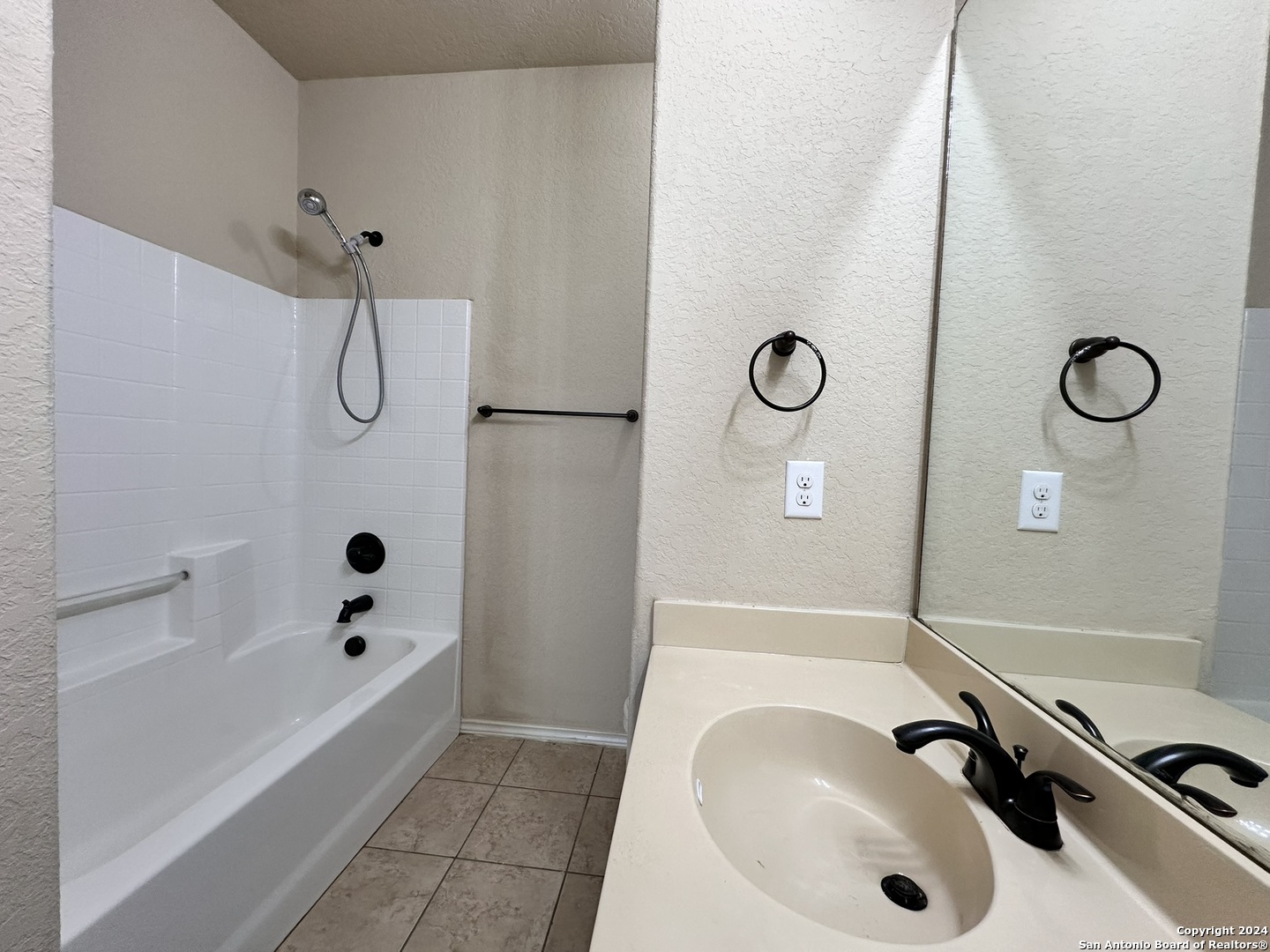 502 Creekside Circle New Braunfels TX 78130