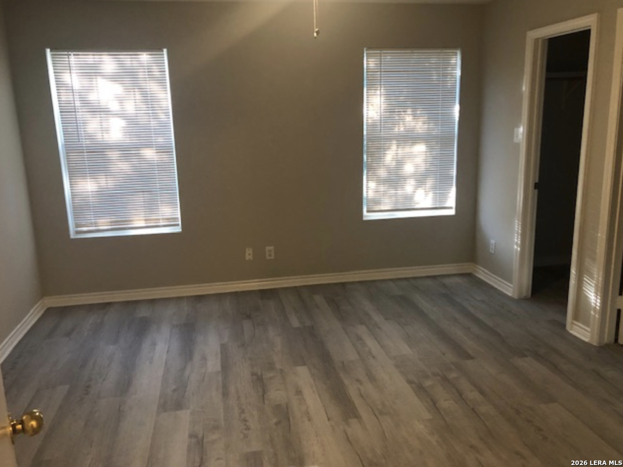7806 Kingsbury Wood San Antonio TX 78240
