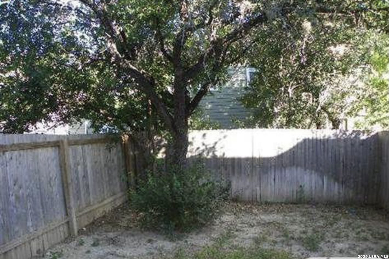 7806 Kingsbury Wood San Antonio TX 78240