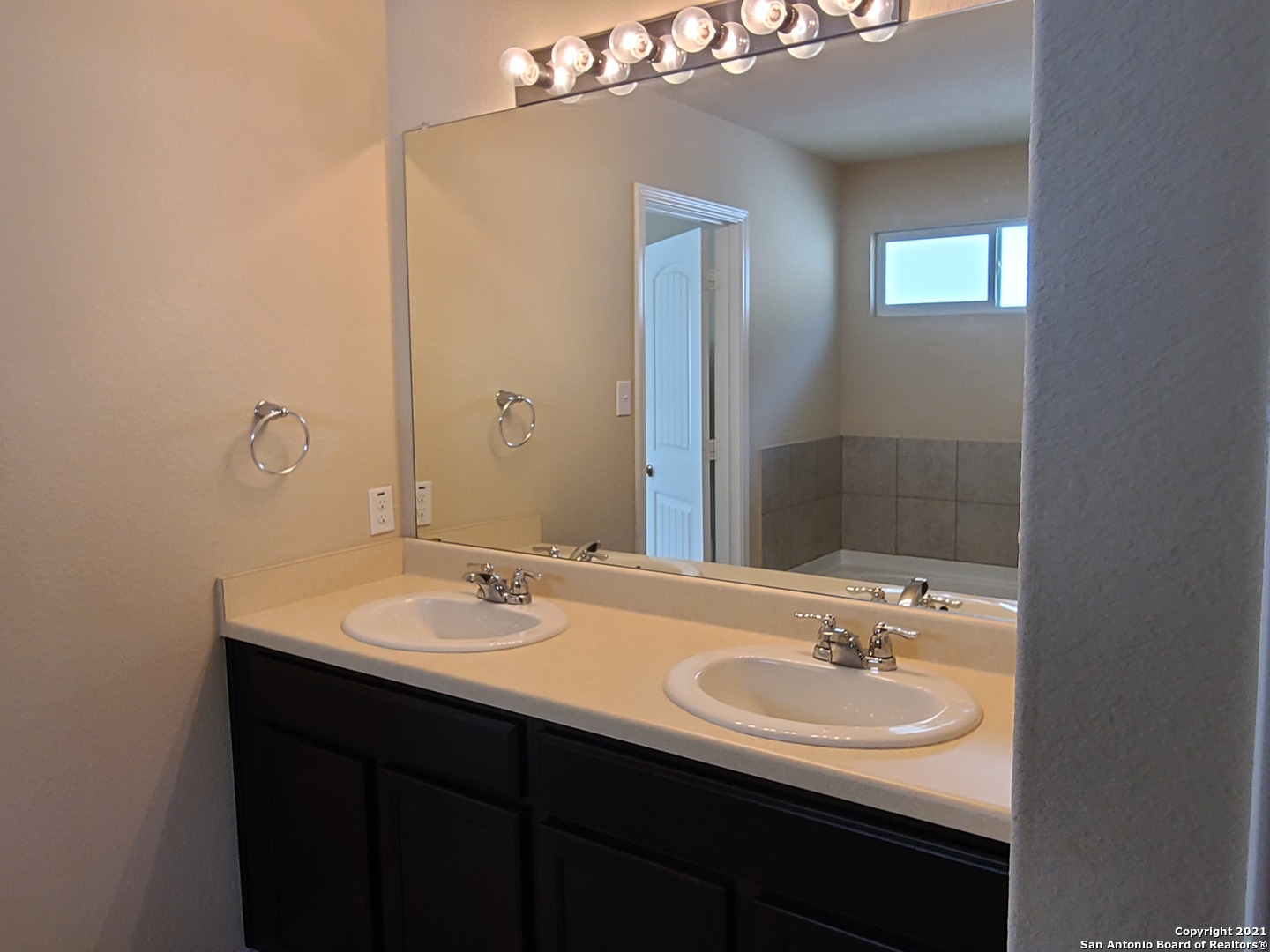 12110 Sapphire River San Antonio TX 78245