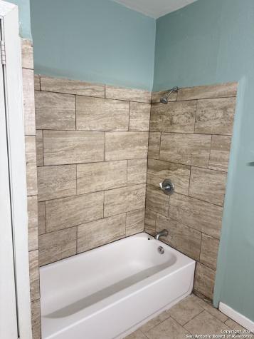 1902 Lennon Avenue San Antonio TX 78223