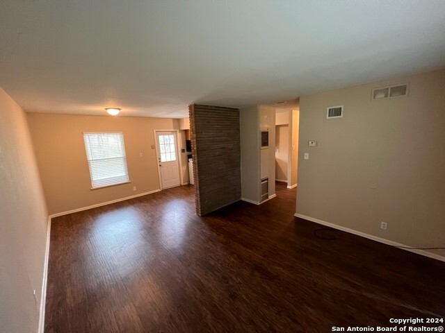 211 Eastley San Antonio TX 78217