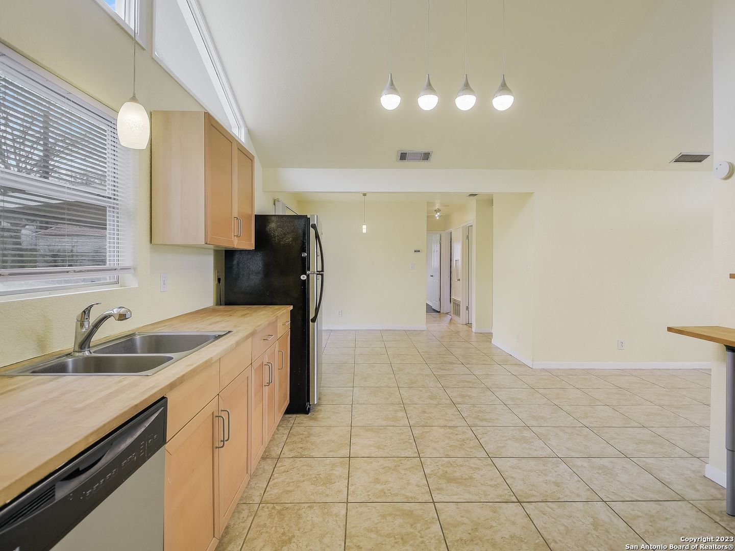 227 Shin Oak Drive Live Oak TX 78233