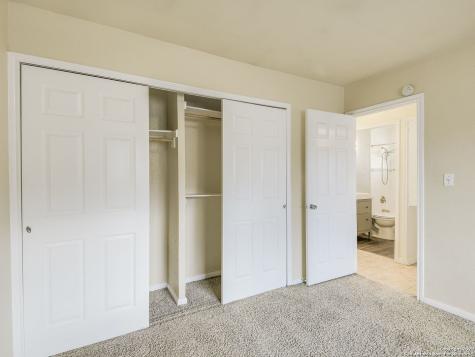 227 Shin Oak Drive Live Oak TX 78233