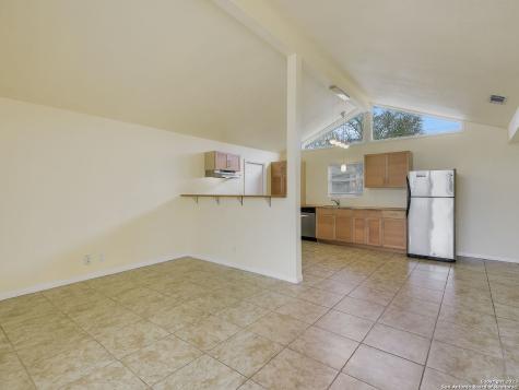 227 Shin Oak Drive Live Oak TX 78233