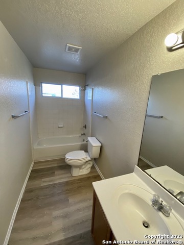 415 Allendale Oak San Antonio TX 78249