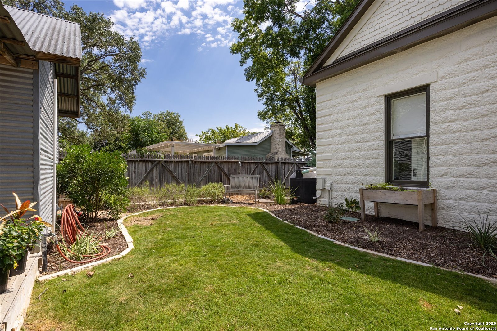 504 6th Comfort TX 78013