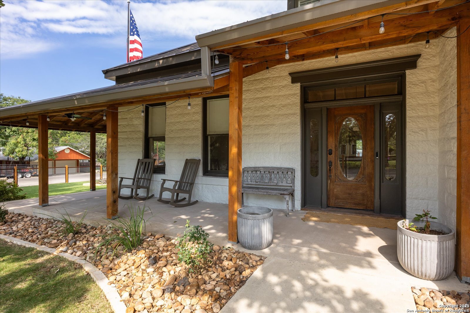 504 6th Comfort TX 78013