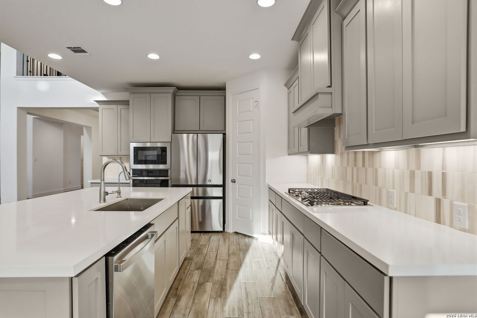 10123 Dapple Colt San Antonio TX 78254