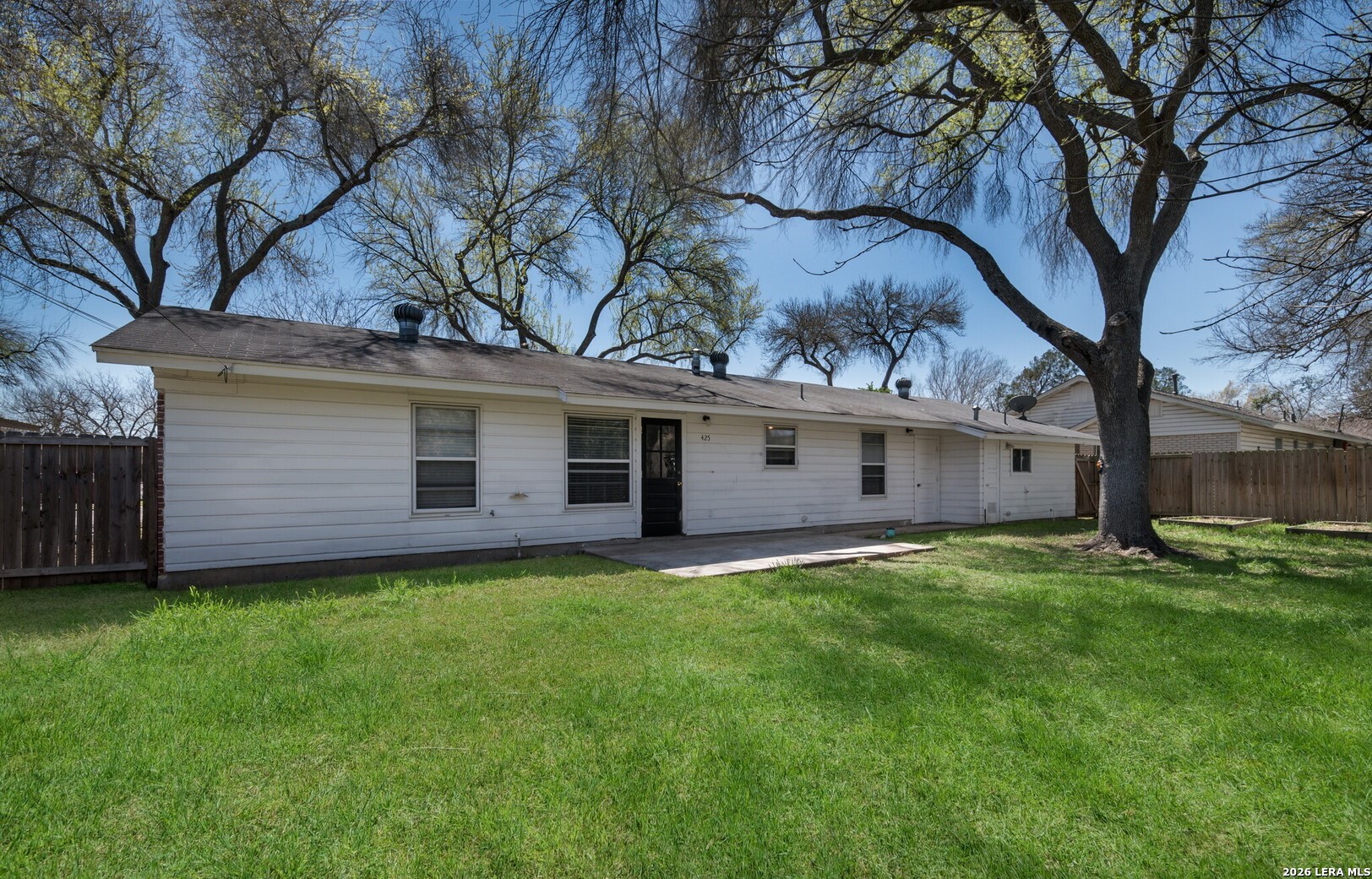 425 E Byrd Boulevard Universal City TX 78148