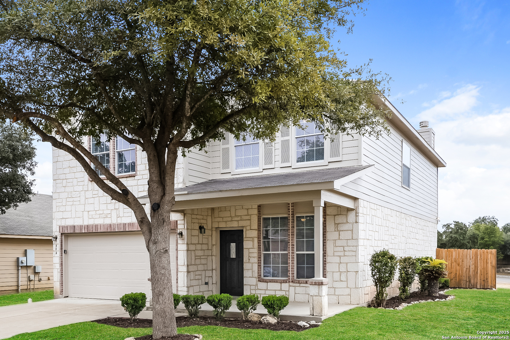 302 Fontana Albero San Antonio TX 78253