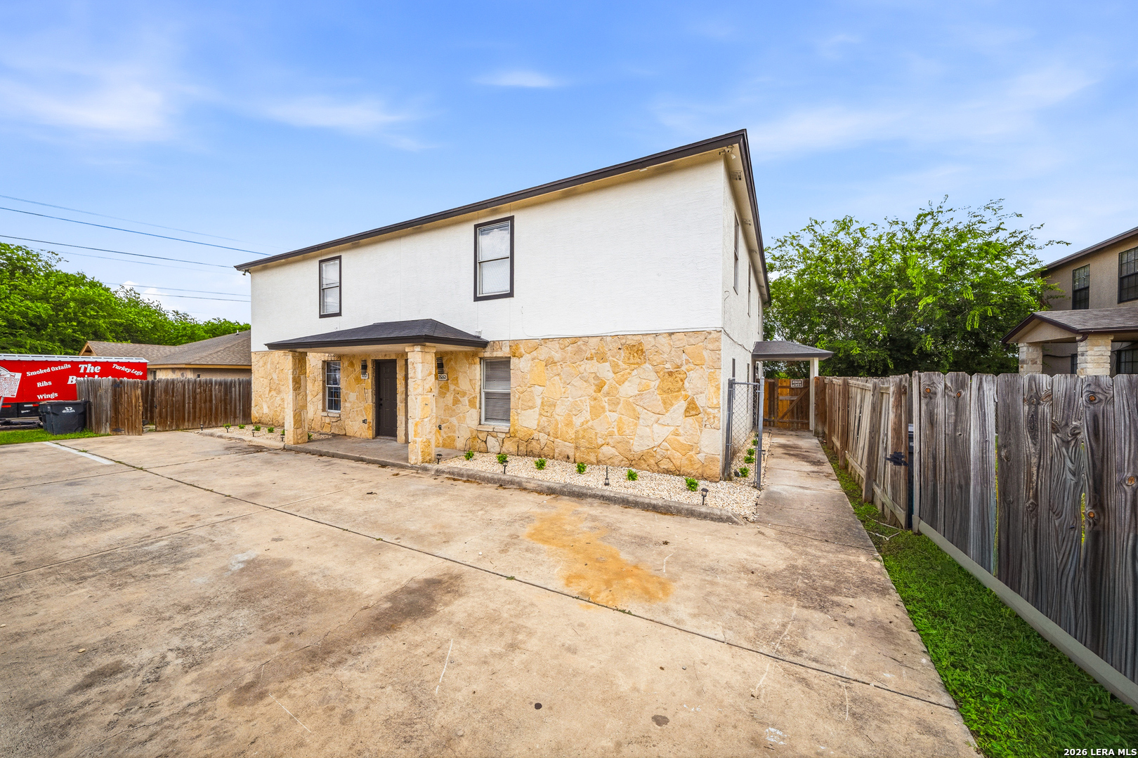 7658 Oak Chase San Antonio TX 78239