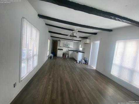 1311 W Hein Road San Antonio TX 78220