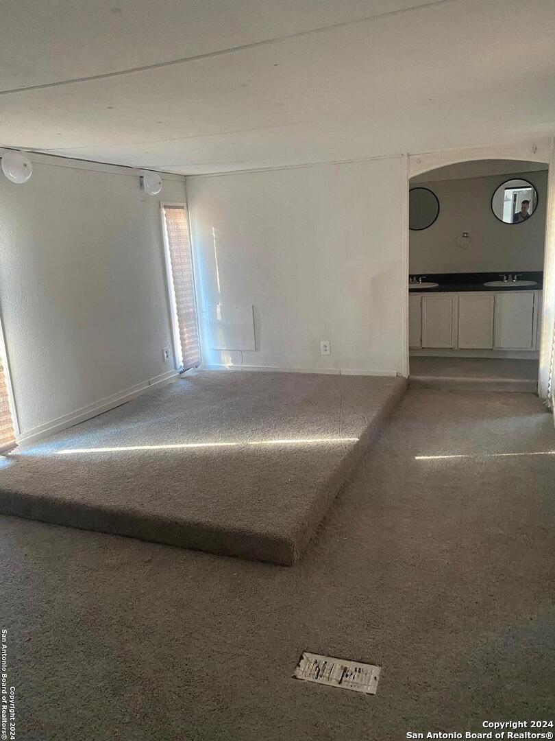 1311 W Hein Road San Antonio TX 78220