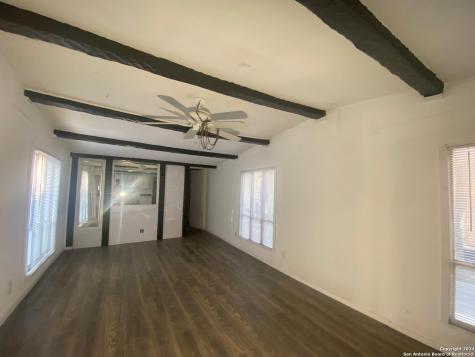 1311 W Hein Road San Antonio TX 78220