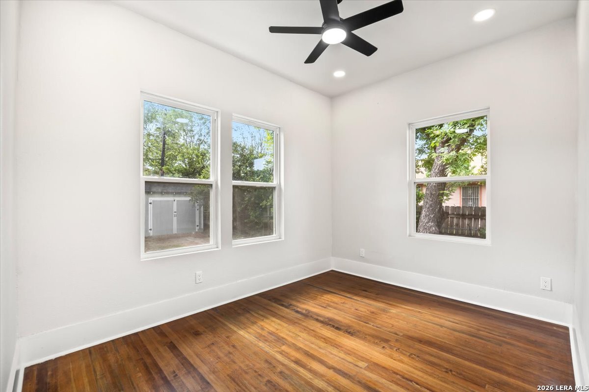 524 Hunstock Avenue San Antonio TX 78210