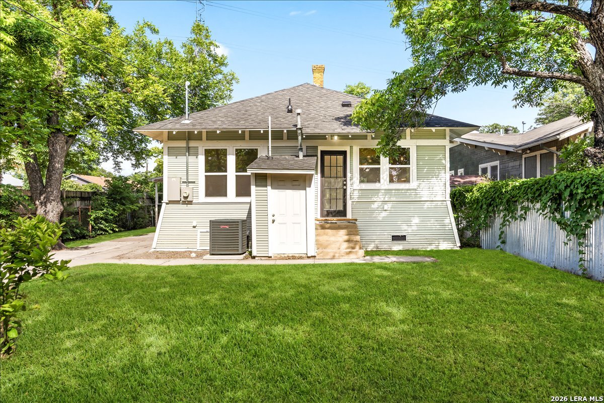 524 Hunstock Avenue San Antonio TX 78210