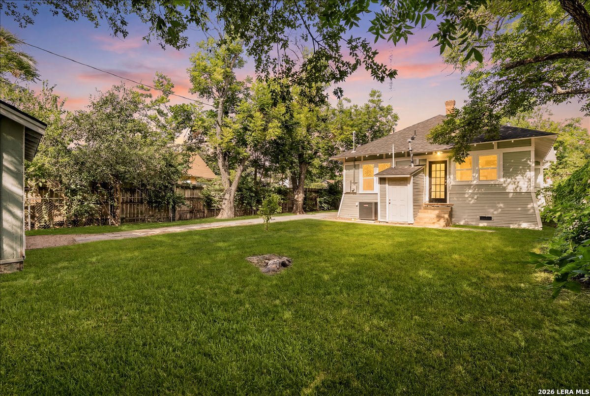 524 Hunstock Avenue San Antonio TX 78210