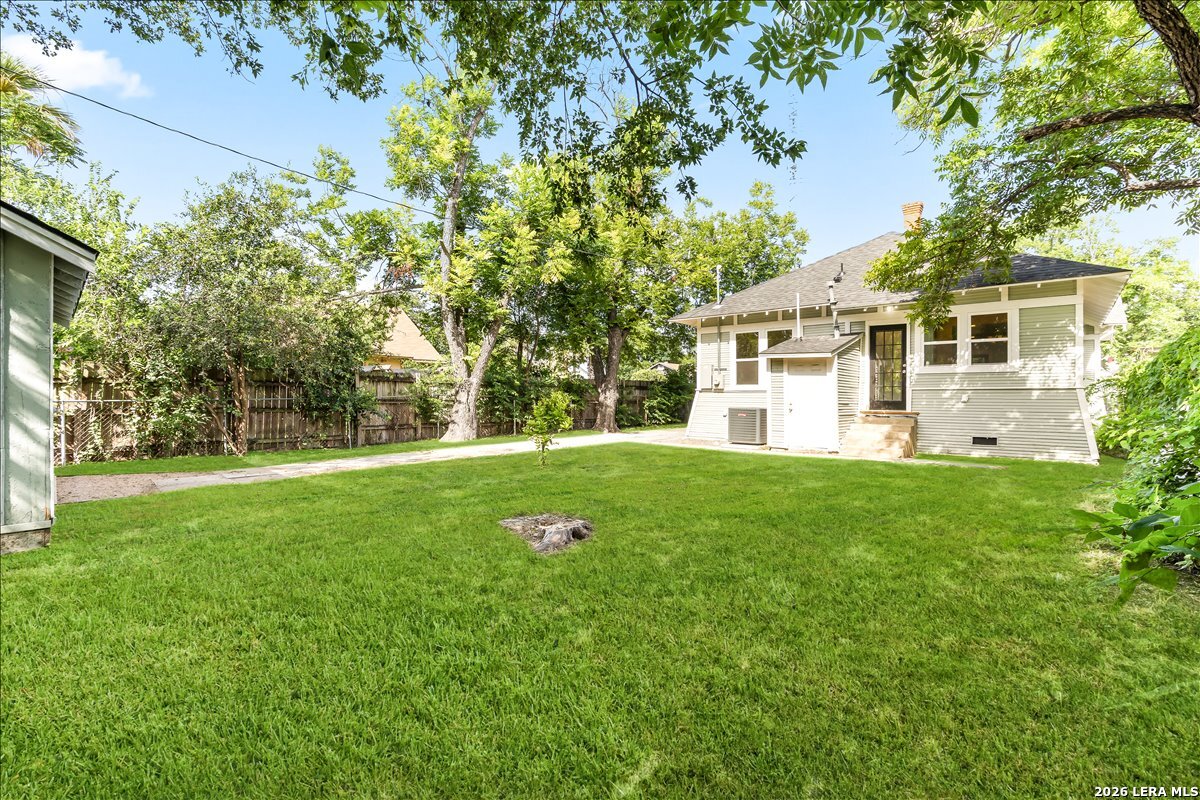 524 Hunstock Avenue San Antonio TX 78210