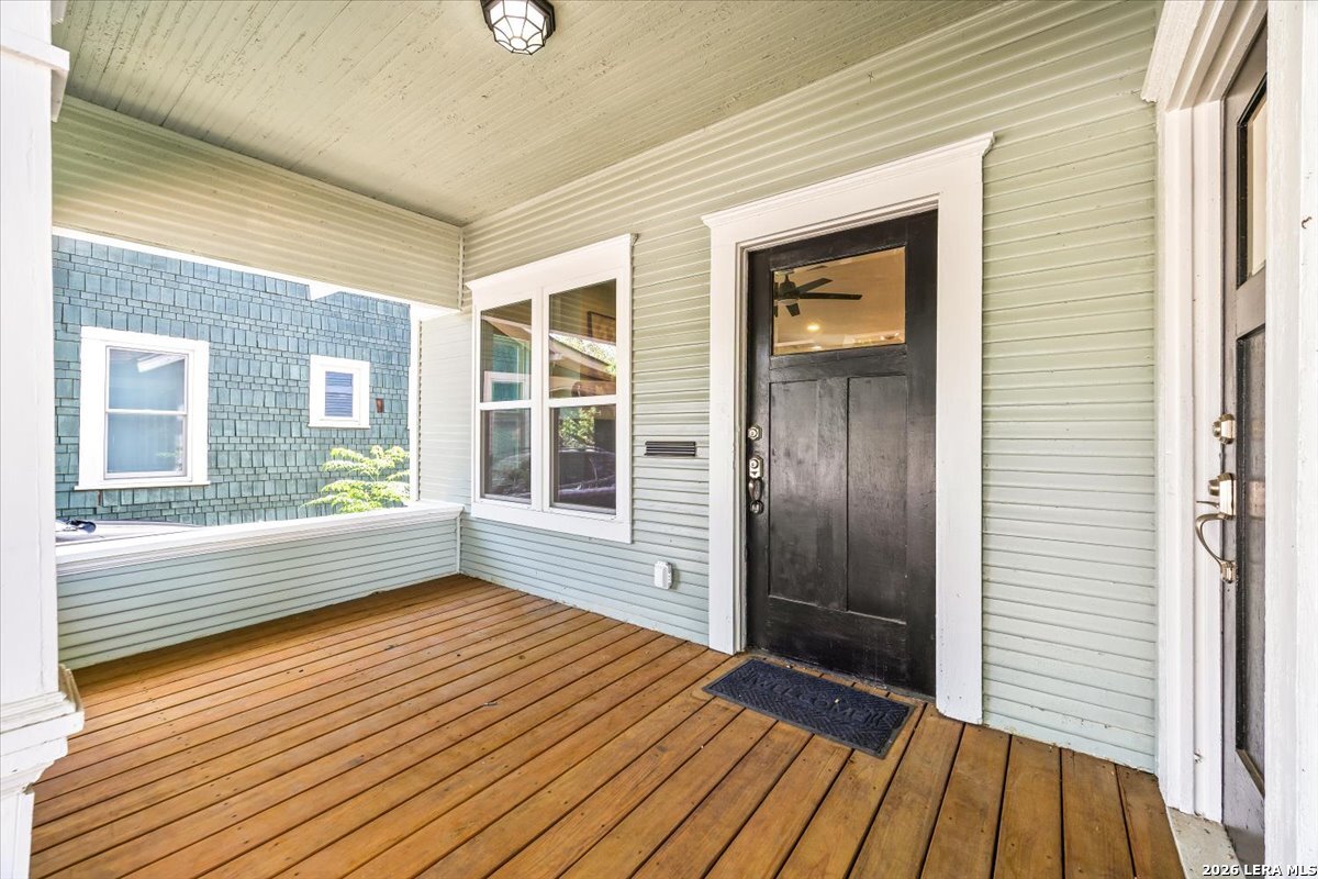 524 Hunstock Avenue San Antonio TX 78210
