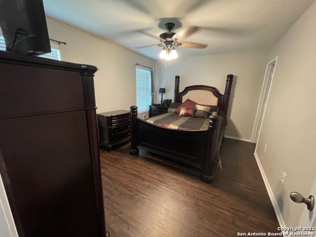 10210 Dixon Wood San Antonio TX 78245